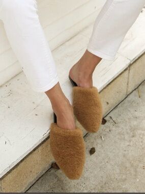 NWOT JENNI KAYNE Shearling Mule